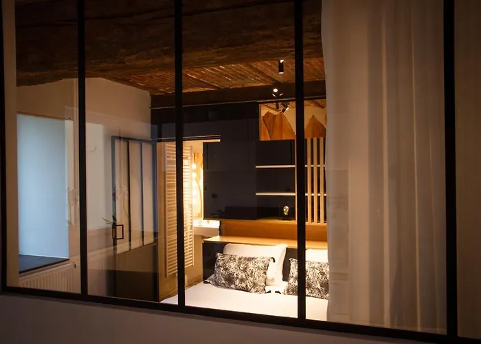 Le Relais De La Posterie בית כפרי *