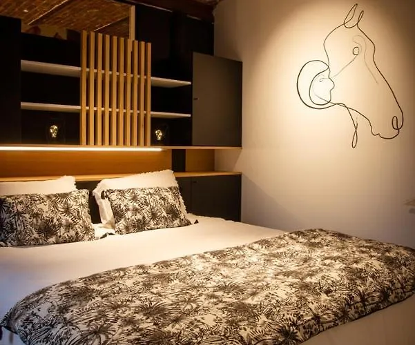 בית כפרי Le Relais De La Posterie גמבלו