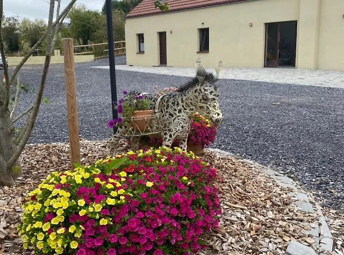 בית כפרי Le Relais De La Posterie גמבלו